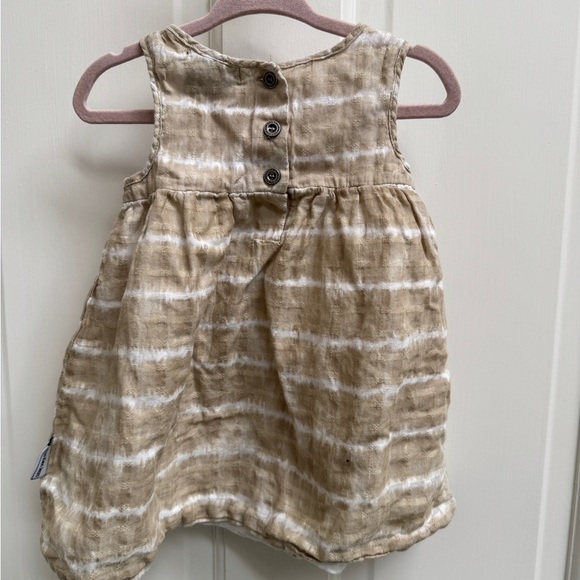 Calvin Klein Jeans 12M Girls Tan & White Sleeveless Ruffled Sundress - Picture 5 of 5